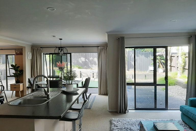 Photo of property in 191c Hill Road, Manurewa, Auckland, 2105