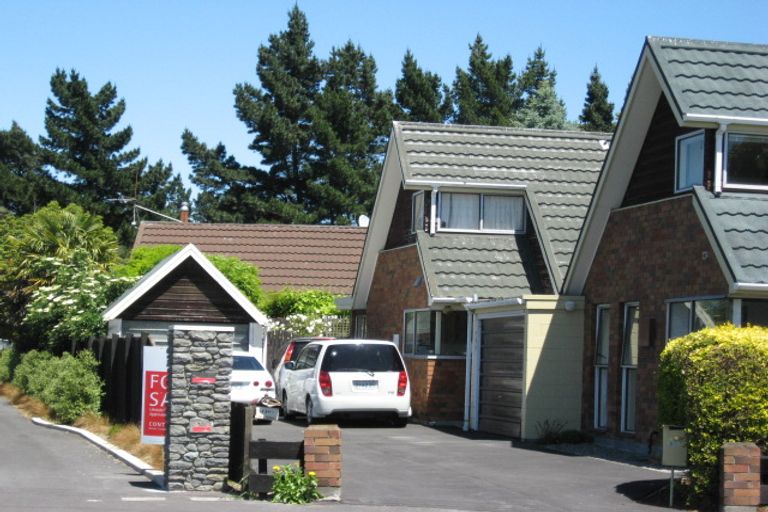 Photo of property in 439 Avonhead Road, Avonhead, Christchurch, 8042