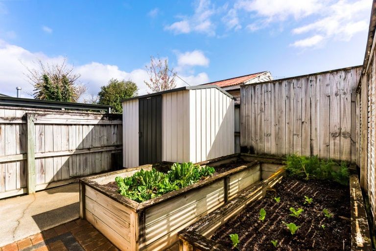 Photo of property in 12 Massey Street, Elderslea, Upper Hutt, 5018