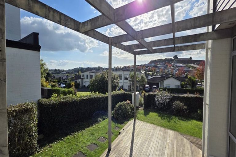 Photo of property in 73 Ridge View Crescent, Pukekohe, 2120