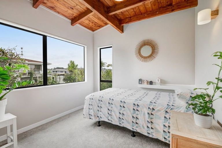 Photo of property in 22b Stanmore Bay Road, Stanmore Bay, Whangaparaoa, 0932