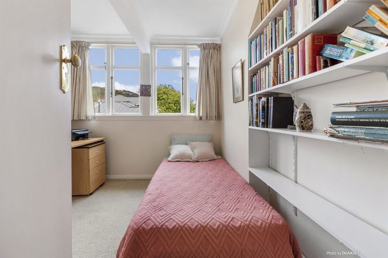 Photo of property in 10 Bristow Place, Karori, Wellington, 6012