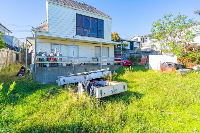 Photo of property in 122 Seaview Road, Paraparaumu Beach, Paraparaumu, 5032