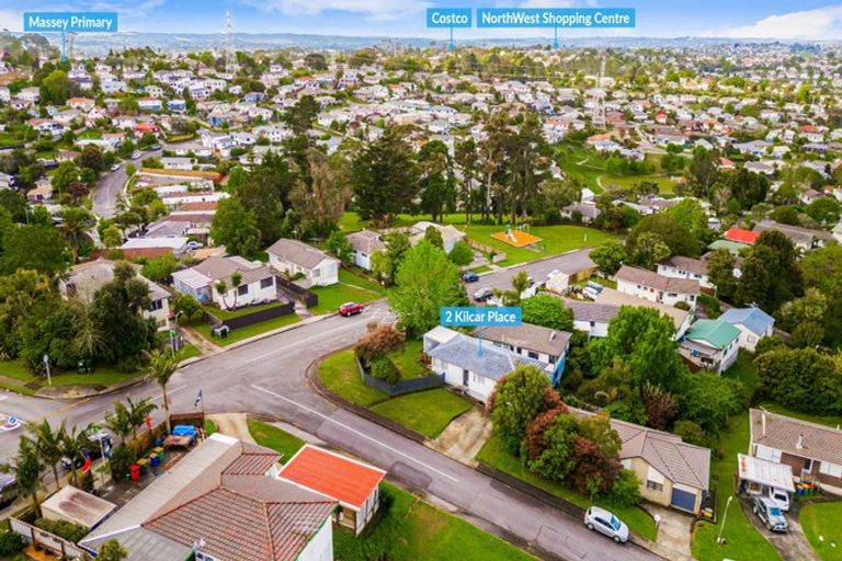 Photo of property in 2 Kilcar Place, Massey, Auckland, 0614