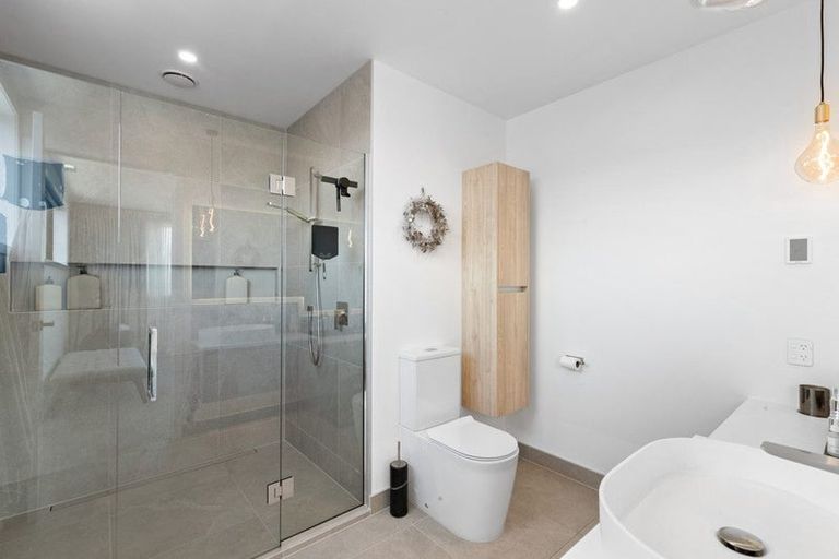 Photo of property in 60 Muster Road, Jacks Point, 9371