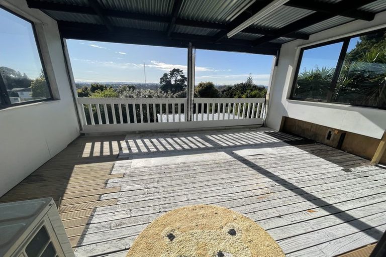 Photo of property in 6 Hartley Terrace, Massey, Auckland, 0614