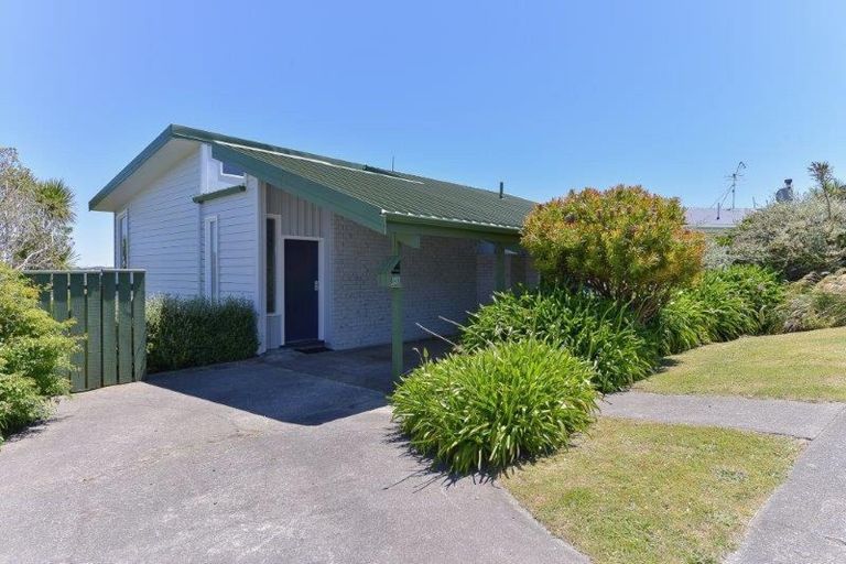 Photo of property in 157 Orangi Kaupapa Road, Northland, Wellington, 6012
