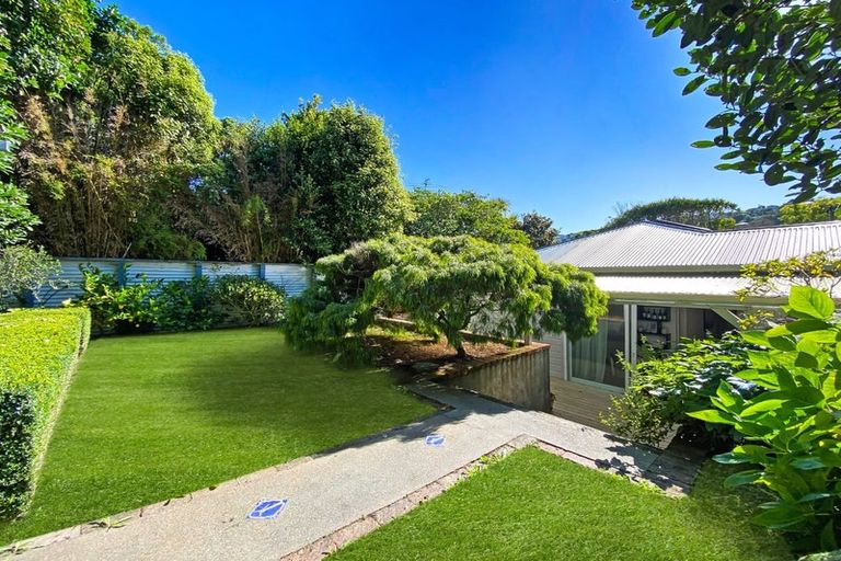 Photo of property in 55 Mckinley Crescent, Brooklyn, Wellington, 6021