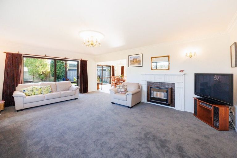 Photo of property in 4 Gainsborough Grove, Highbury, Palmerston North, 4412