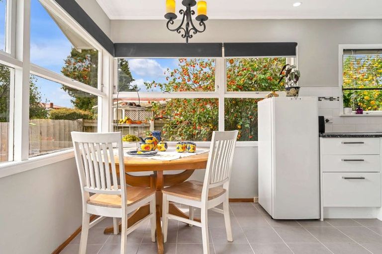 Photo of property in 44 Te Kanawa Crescent, Henderson, Auckland, 0610