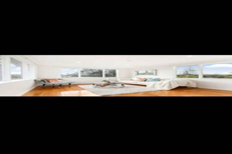 Photo of property in 2/49 Lancaster Road, Beach Haven, Auckland, 0626