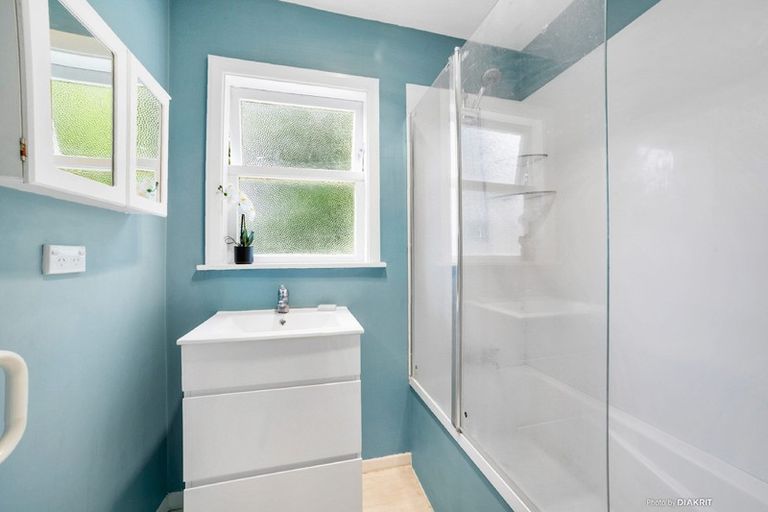 Photo of property in 37 Rothsay Road, Ngaio, Wellington, 6035