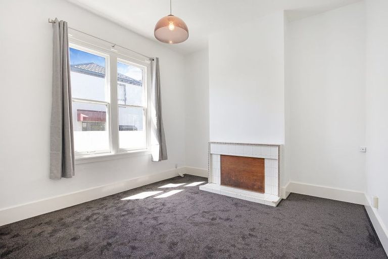 Photo of property in 32 Somerset Crescent, Spreydon, Christchurch, 8024