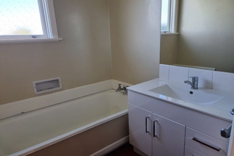 Photo of property in 9 Branscombe Street, Johnsonville, Wellington, 6037