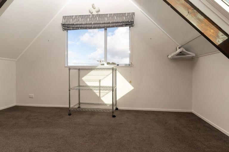 Photo of property in 85 Birkdale Road, Birkdale, Auckland, 0626