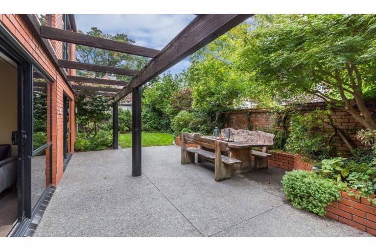 Photo of property in 10 Haineswood Lane, Sockburn, Christchurch, 8042