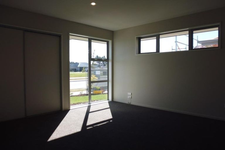 Photo of property in 19 Faringdon Boulevard, Rolleston, 7615