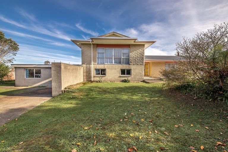 Photo of property in 44 Henley Street, Westport, 7825