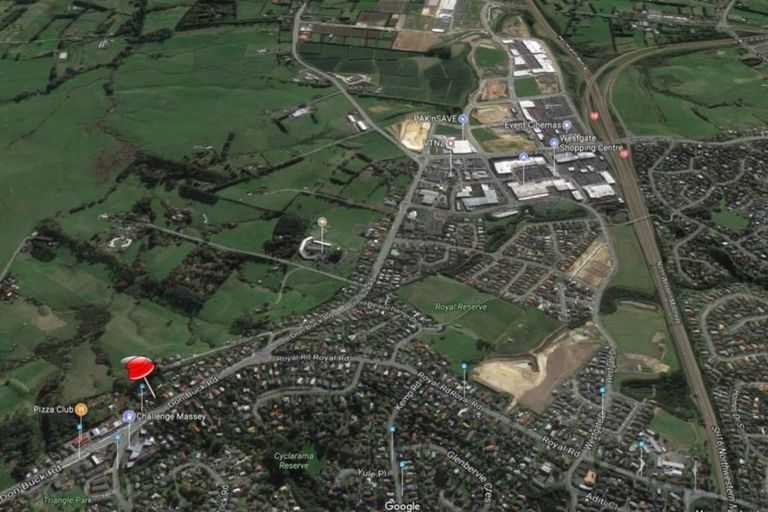 Photo of property in 416 Don Buck Road, Massey, Auckland, 0614