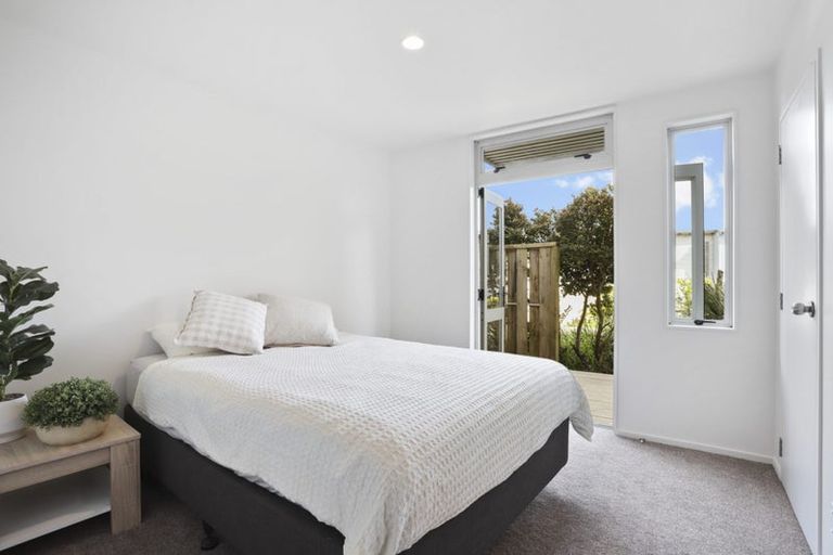 Photo of property in 42 Albionvale Road, Glen Eden, Auckland, 0602