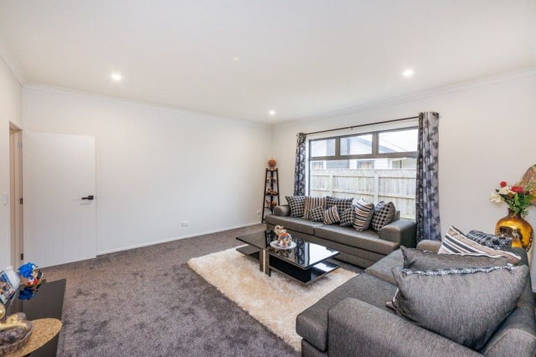 Photo of property in 12 Ivy Lane, Kelvin Grove, Palmerston North, 4414