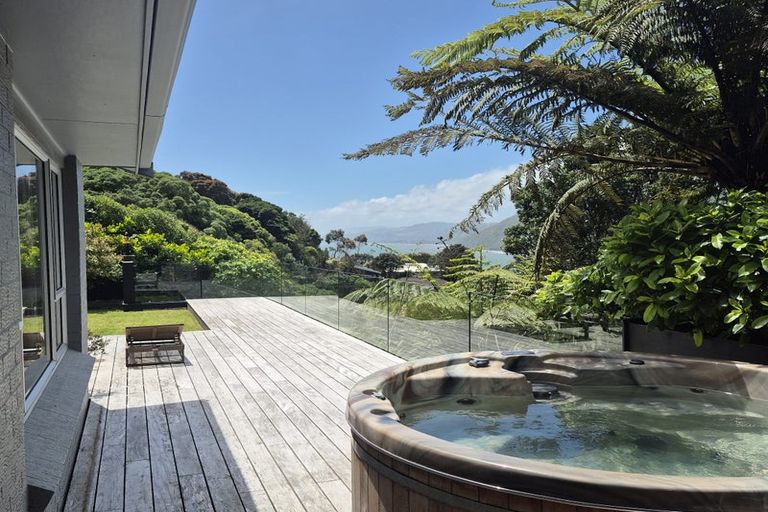 Photo of property in 23 Raroa Place, Pukerua Bay, 5026