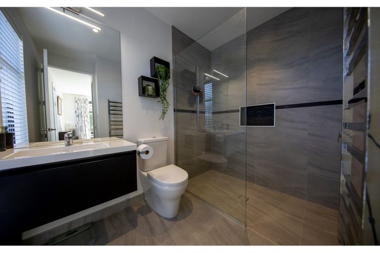 Photo of property in 67 Mansfield Avenue, St Albans, Christchurch, 8014