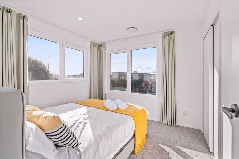 Photo of property in 1/61 Waltham Road, Sydenham, Christchurch, 8023