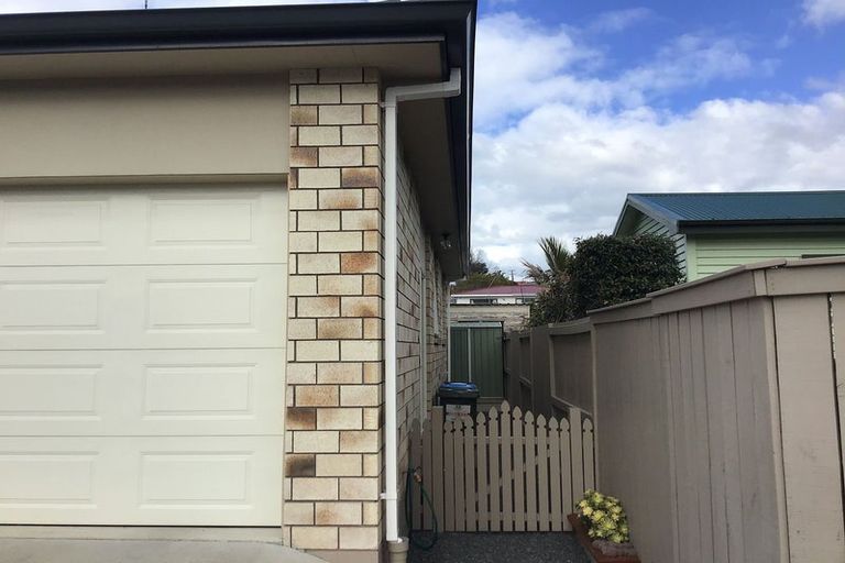 Photo of property in 42b Bellevue Road, Brookfield, Tauranga, 3110