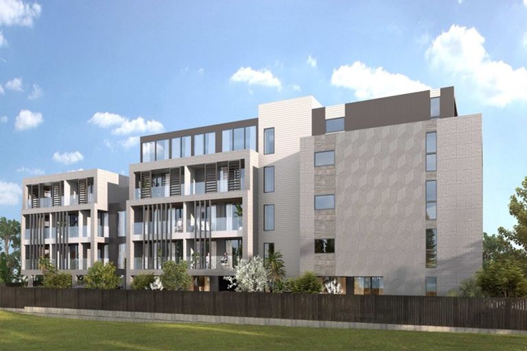 Photo of property in 18 Newington Road, Henderson, Auckland, 0612