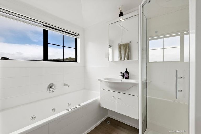 Photo of property in 25 Satara Crescent, Khandallah, Wellington, 6035