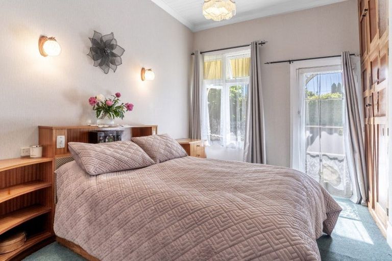 Photo of property in 4 Albert Street, Winton, 9720