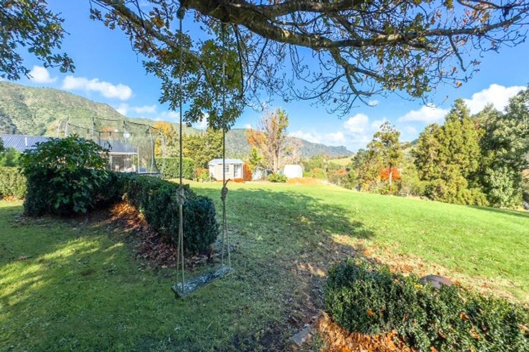 Photo of property in 11 Mangotahi Road, Thames, 3577