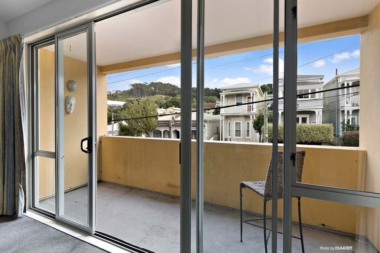 Photo of property in 193 Tasman Street, Mount Cook, Wellington, 6021