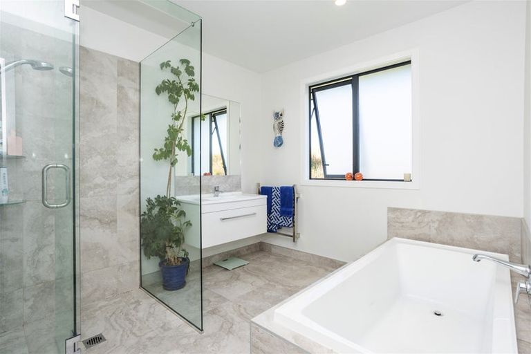 Photo of property in 237 Baker Road, Berwick Forest, Outram, 9073