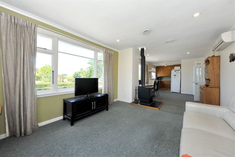 Photo of property in 27 Rata Street, Rangiora, 7400