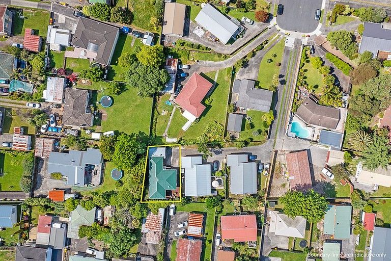 Photo of property in 3/14 Orchid Place, Te Atatu South, Auckland, 0610