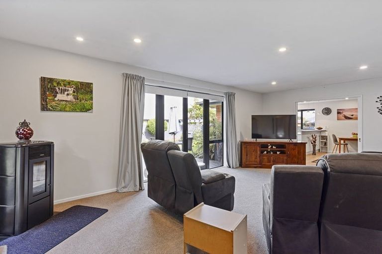 Photo of property in 40 Panckhurst Drive, Woodend, 7610