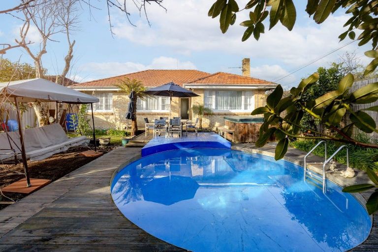 Photo of property in 62 Galloway Street, Hamilton East, Hamilton, 3216