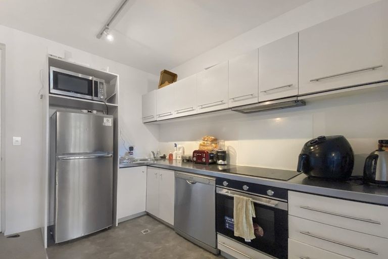 Photo of property in Vespa Apartments, 307/20 Hanson Street, Mount Cook, Wellington, 6021