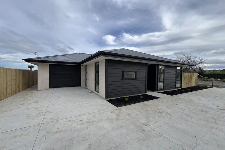 Photo of property in 21 Oak Tree Lane, Rolleston, 7614