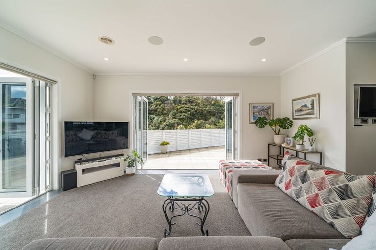 Photo of property in 62 Banks Boulevard, Whitby, Porirua, 5024