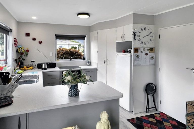 Photo of property in 16 Hamlet Street, Dannevirke, 4930