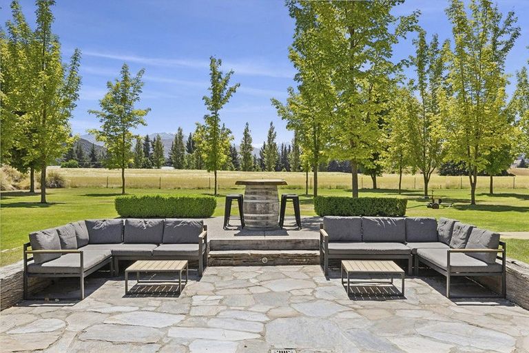 Photo of property in Maple Lodge, 56 Halliday Road, Wanaka, 9382