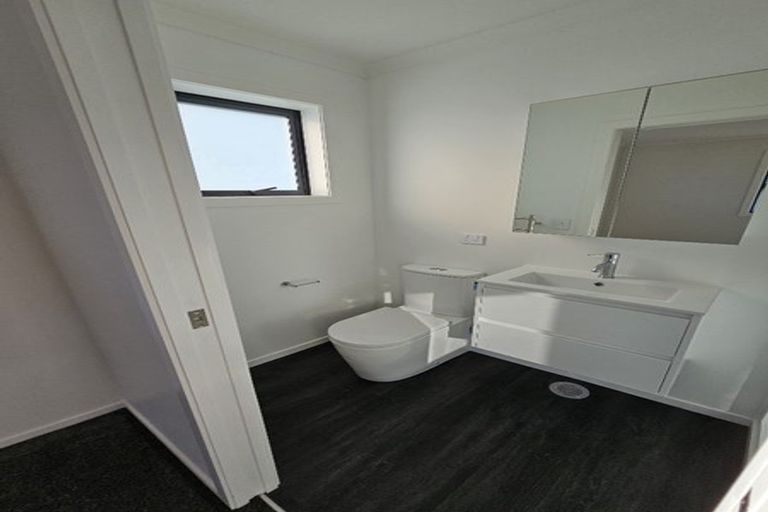 Photo of property in 1d Ingram Street, Naenae, Lower Hutt, 5011