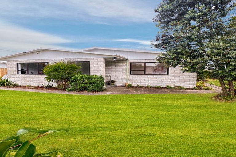 Photo of property in 90 College Road, Edgecumbe, 3120