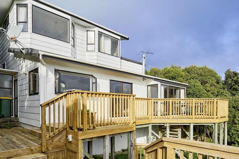 Photo of property in 40 Mercury Way, Whitby, Porirua, 5024