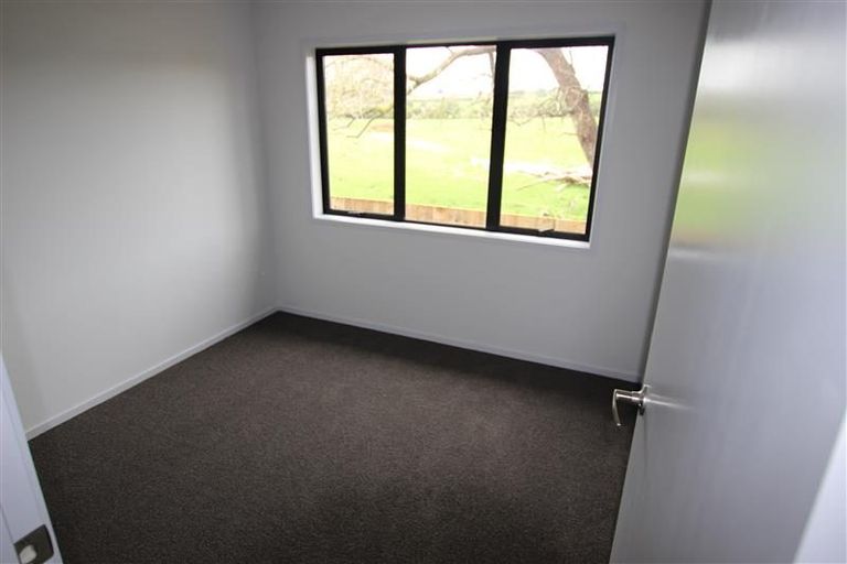 Photo of property in 37 Moira Drive, Tuakau, 2121