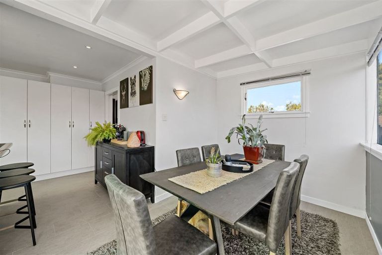 Photo of property in 140 Don Buck Road, Massey, Auckland, 0614