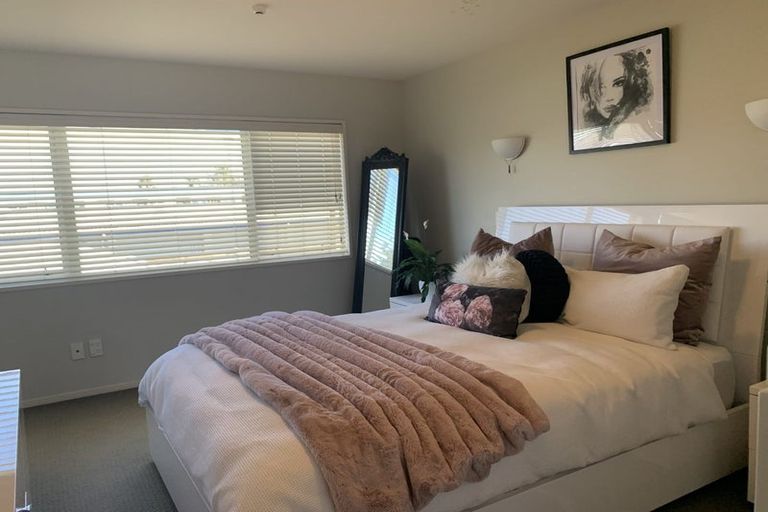 Photo of property in 2/1086 Papamoa Beach Road, Papamoa Beach, Papamoa, 3118